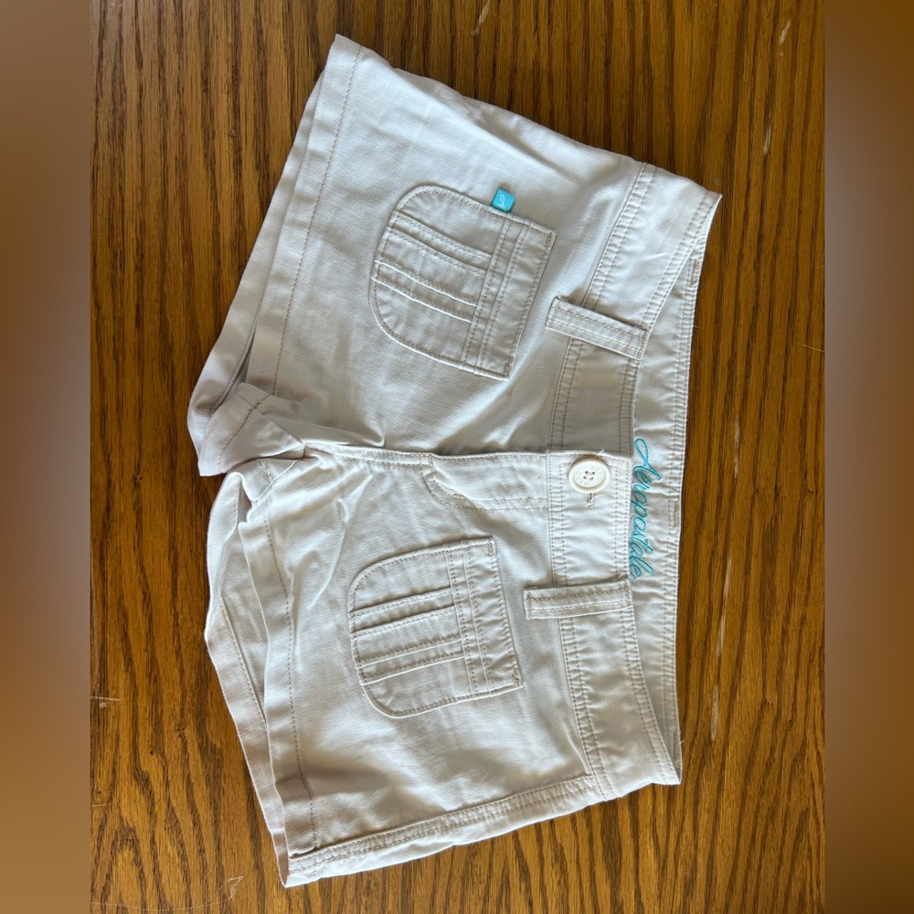 Aeropostale Women's Cream Shorts